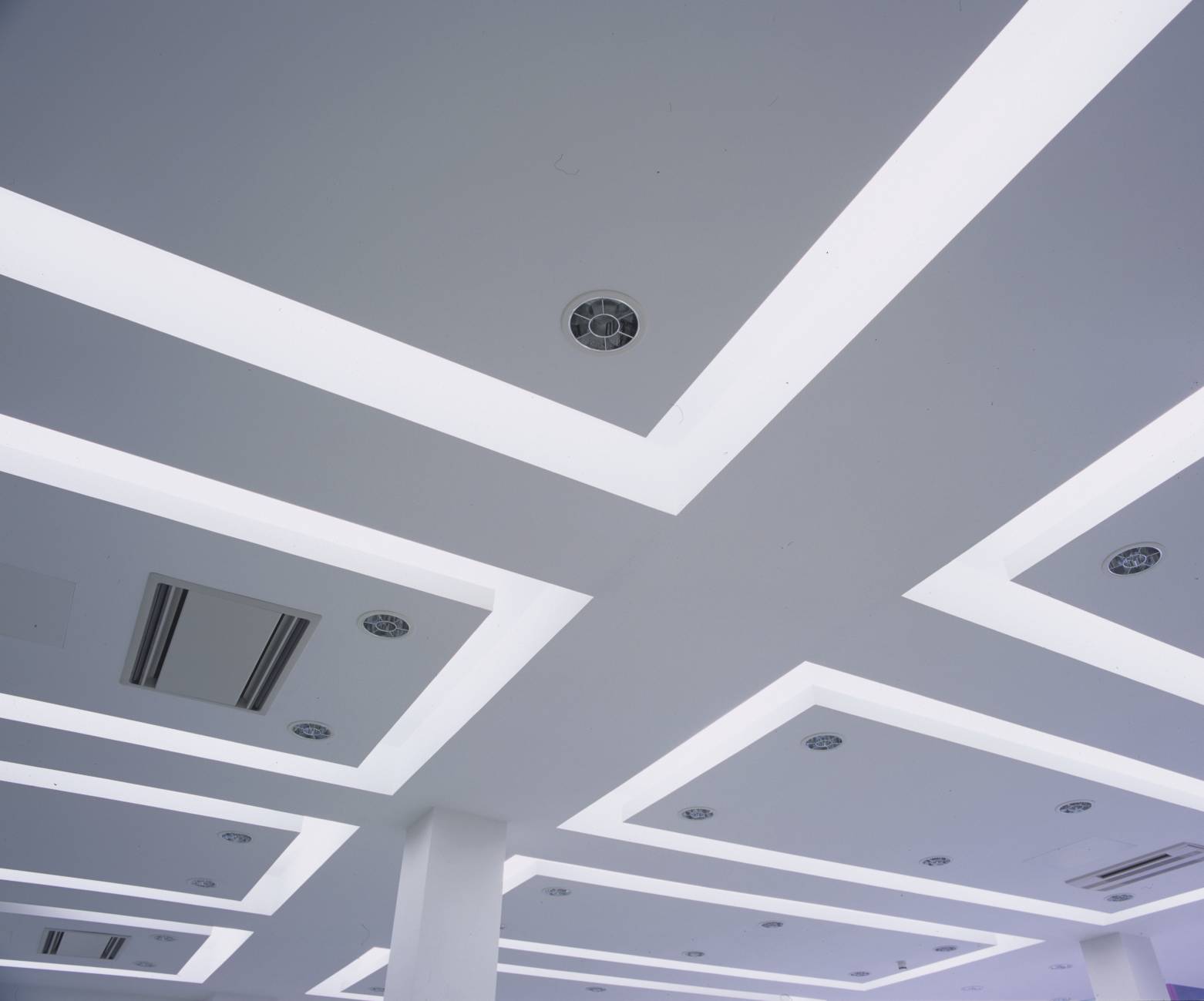  rathbone place: £1M office refurbishment 